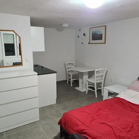 Marton Krk Town Exterior photo
